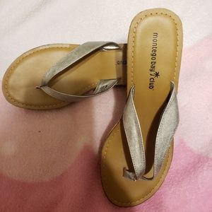 Montego Bay Club wedge flip flops size 7 1/2